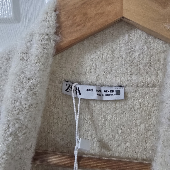 Zara Ivory Metallic Threads Mock Neck Sleeveless Sweater New Size S - Picture 8 of 11